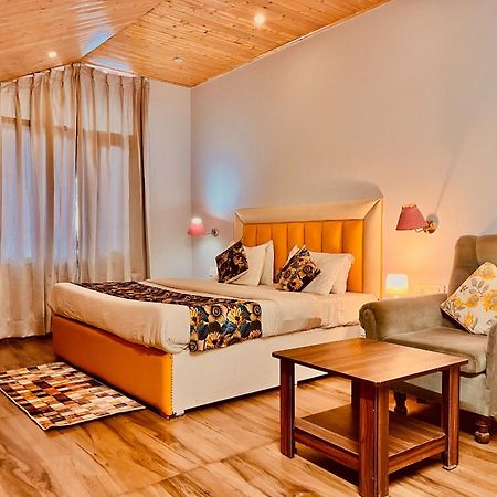 Hadimba Hill View By Hadimba Palace, Manali - Premium Room ! Family Hotel ! Parking ! Near Hadimba Temple Exterior photo