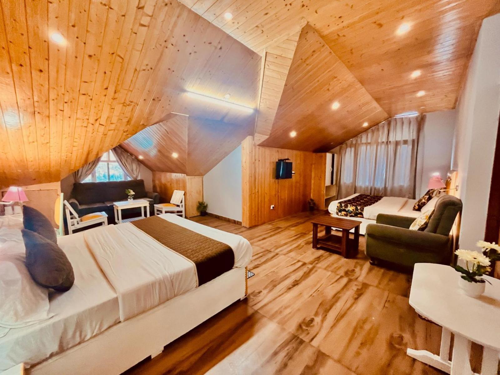Hadimba Hill View By Hadimba Palace, Manali - Premium Room ! Family Hotel ! Parking ! Near Hadimba Temple Exterior photo